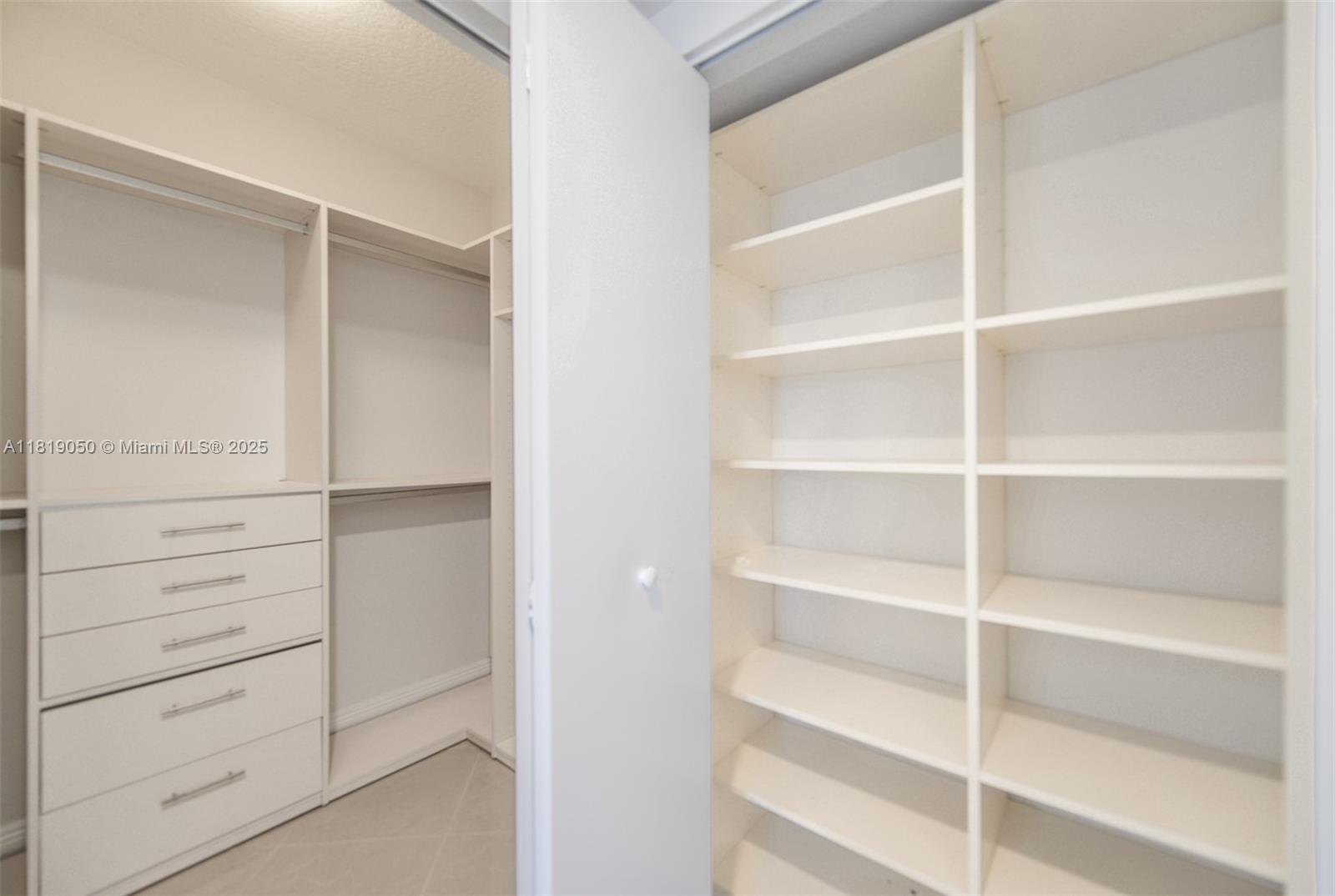 LA PERLA CONDO - Residential