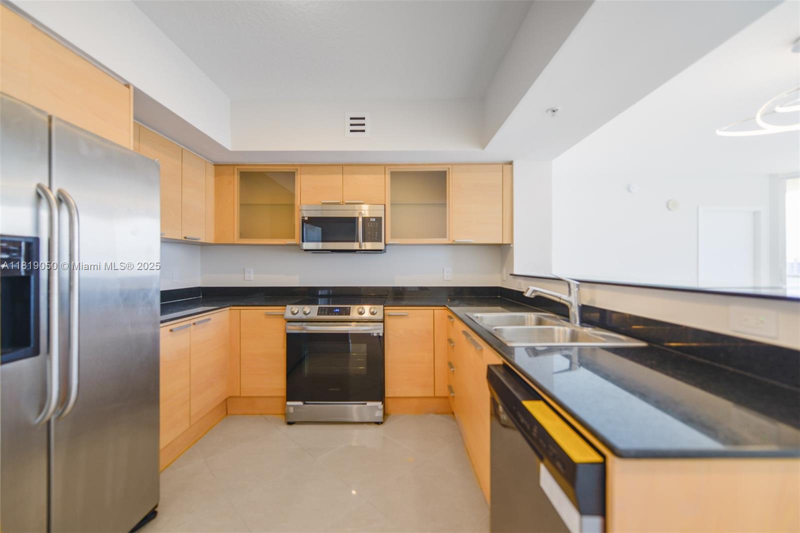 LA PERLA CONDO - Residential