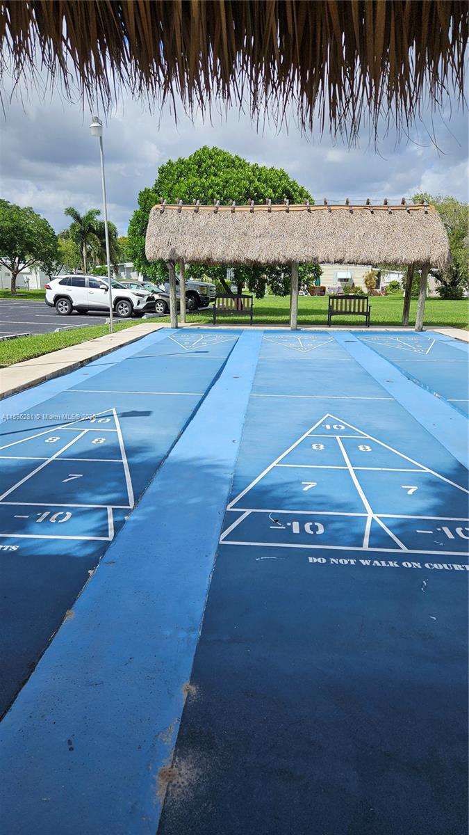 HIGHLAND MEADOWS ESTATES - Residential