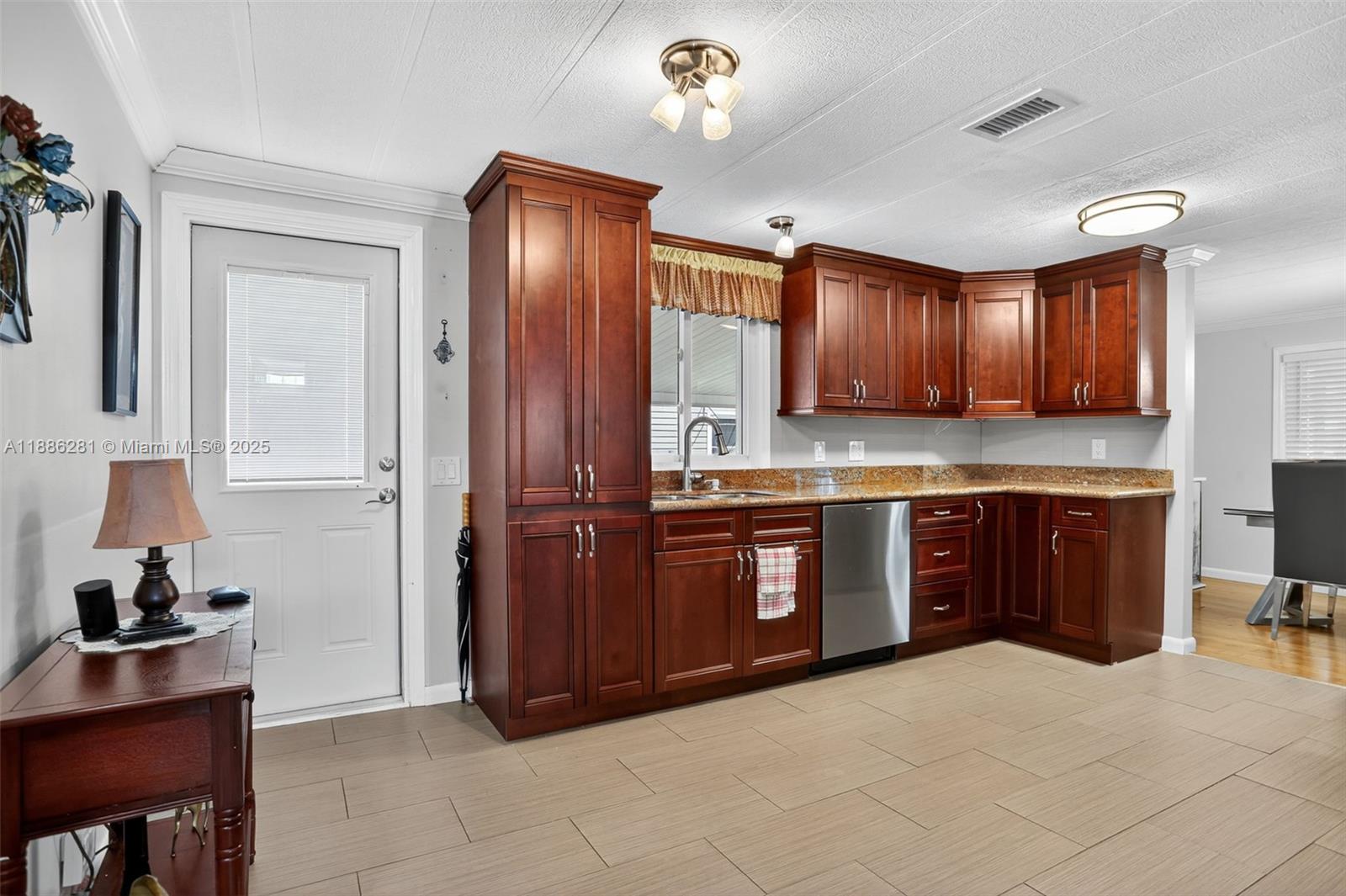 HIGHLAND MEADOWS ESTATES - Residential