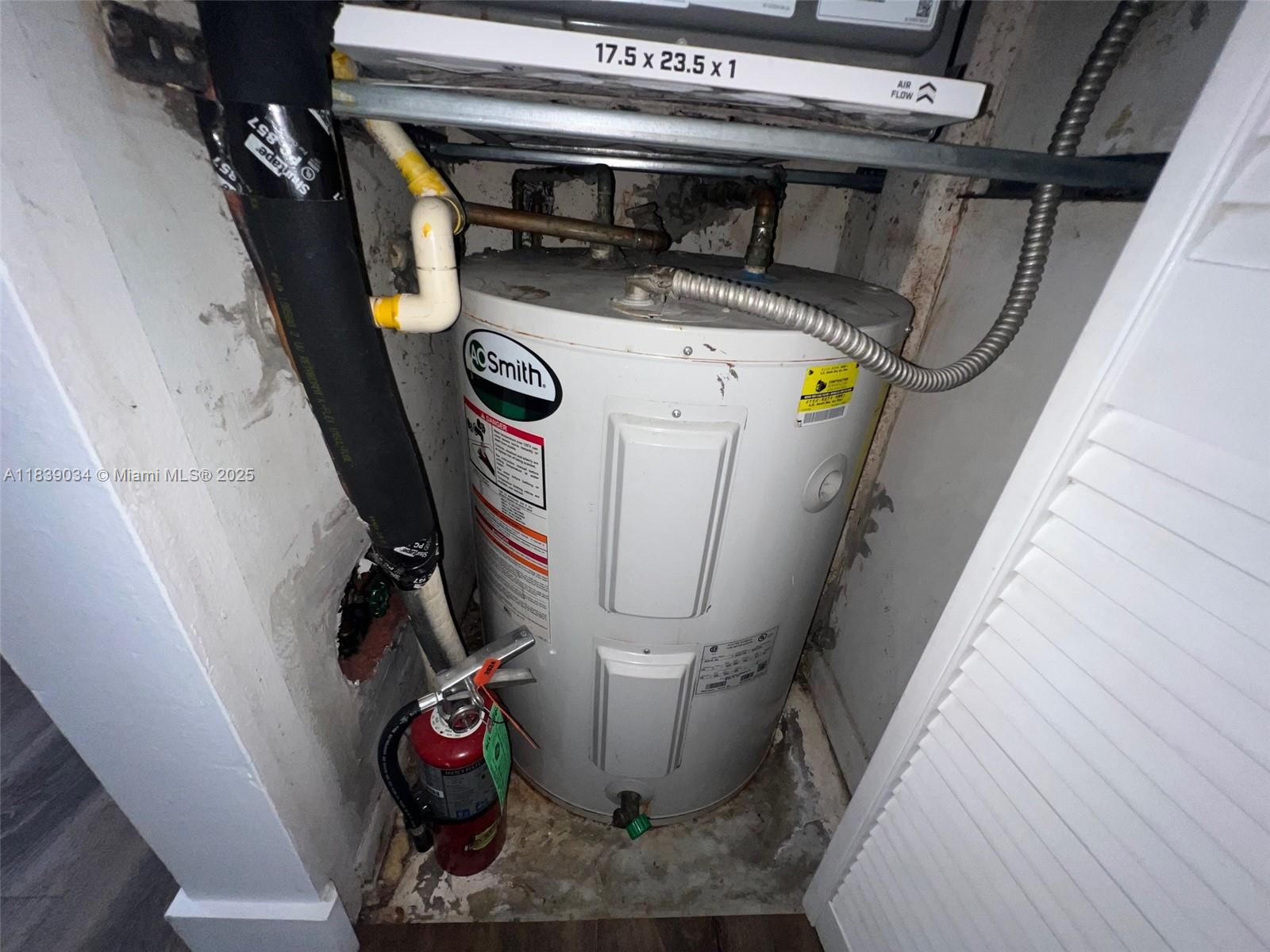 ELAN AT CALUSA CONDO XIV - Residential