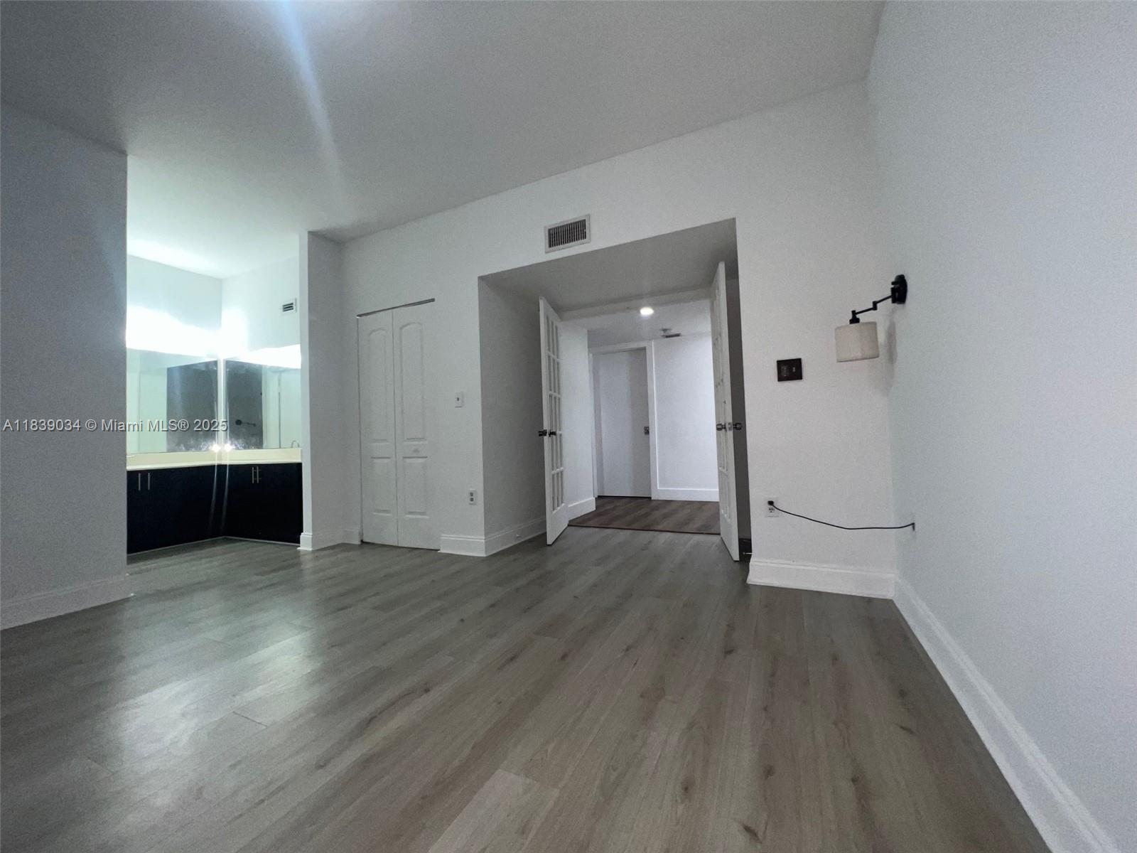 ELAN AT CALUSA CONDO XIV - Residential