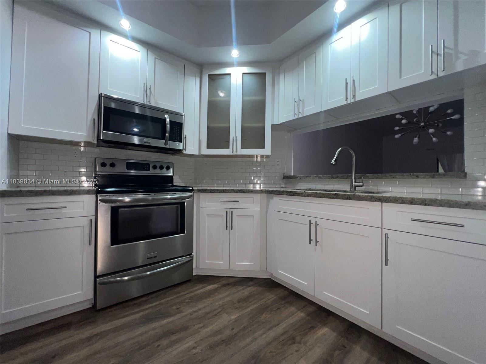 ELAN AT CALUSA CONDO XIV - Residential