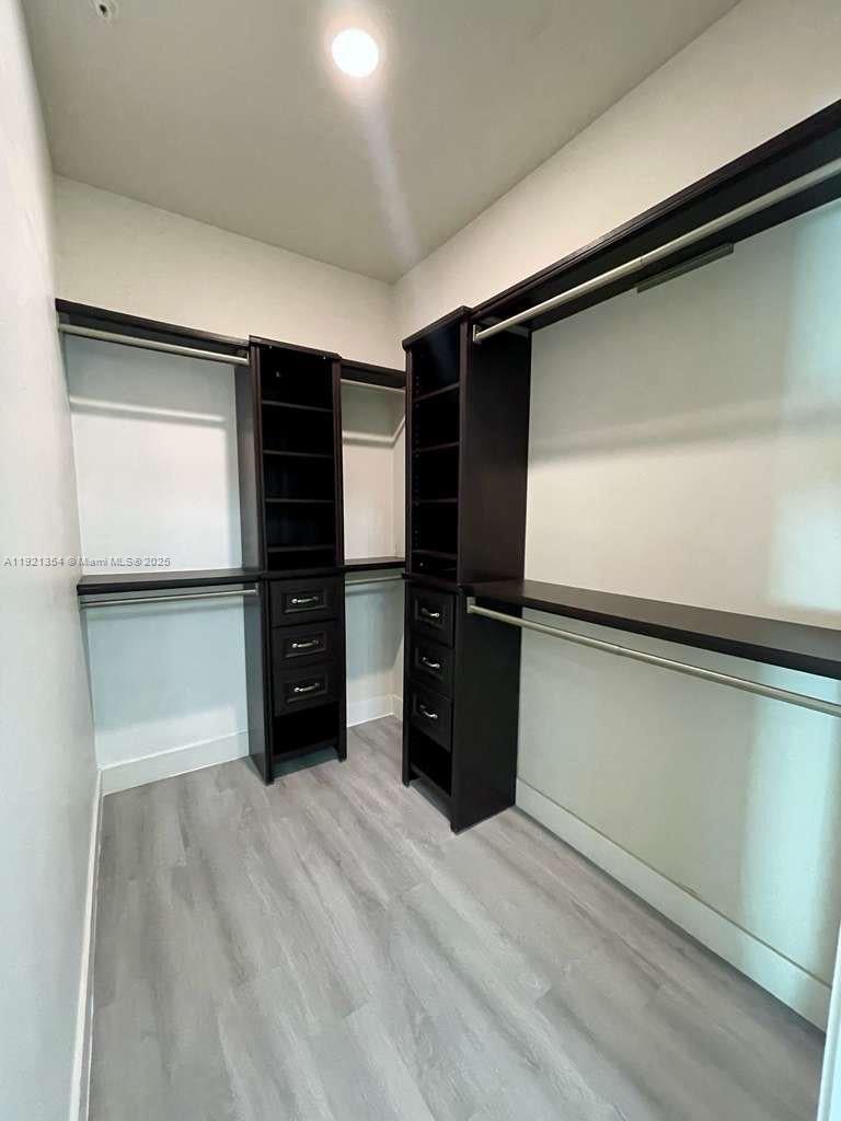 APEX AT PARK CENTRAL COND - Residential