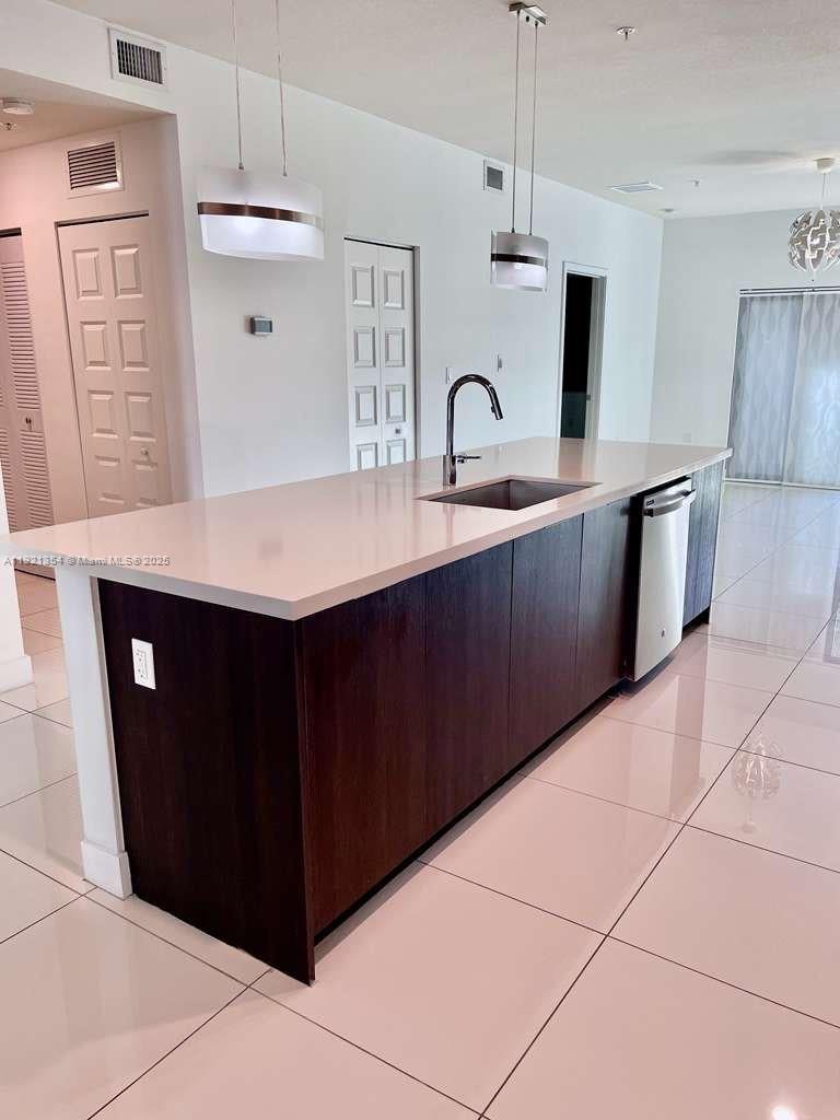 APEX AT PARK CENTRAL COND - Residential