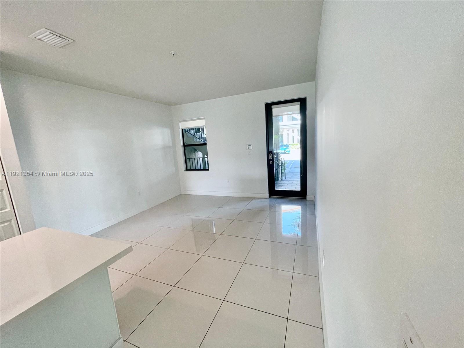 APEX AT PARK CENTRAL COND - Residential