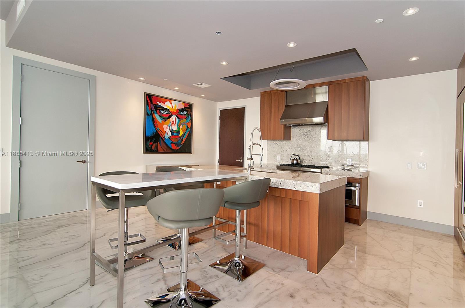 BAL HARBOUR NORTH SOUTH C - Residential Lease