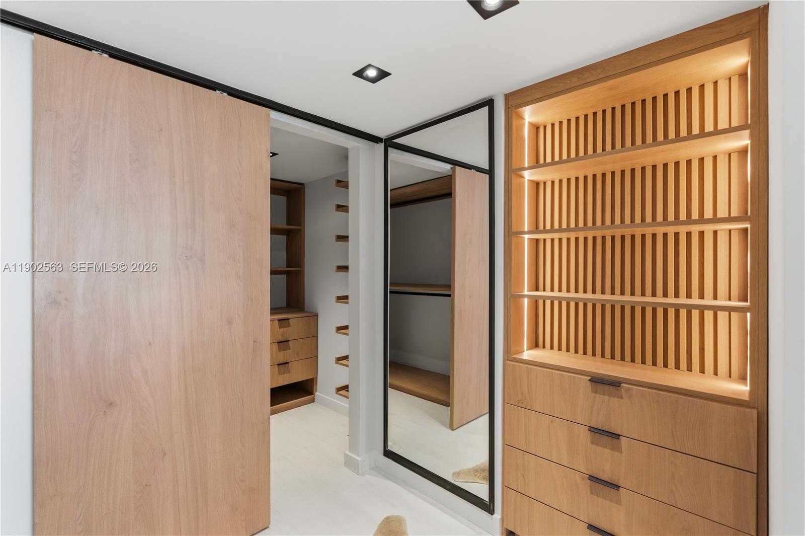 ARLEN HOUSE EAST CONDO - Residential