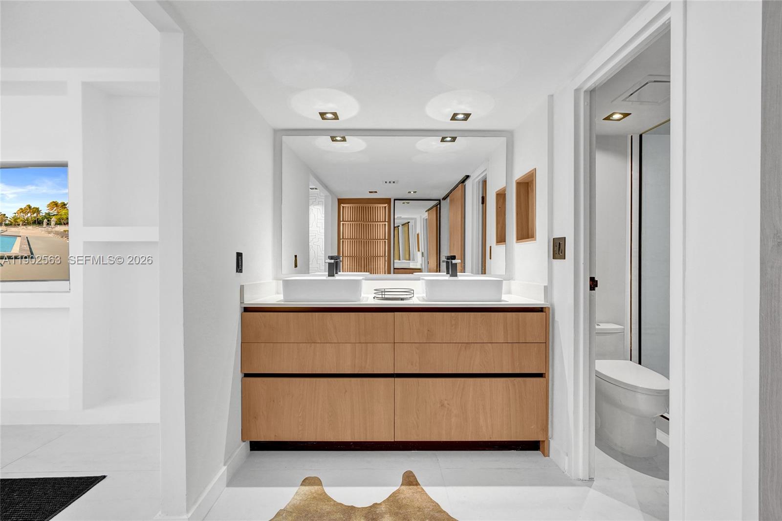 ARLEN HOUSE EAST CONDO - Residential