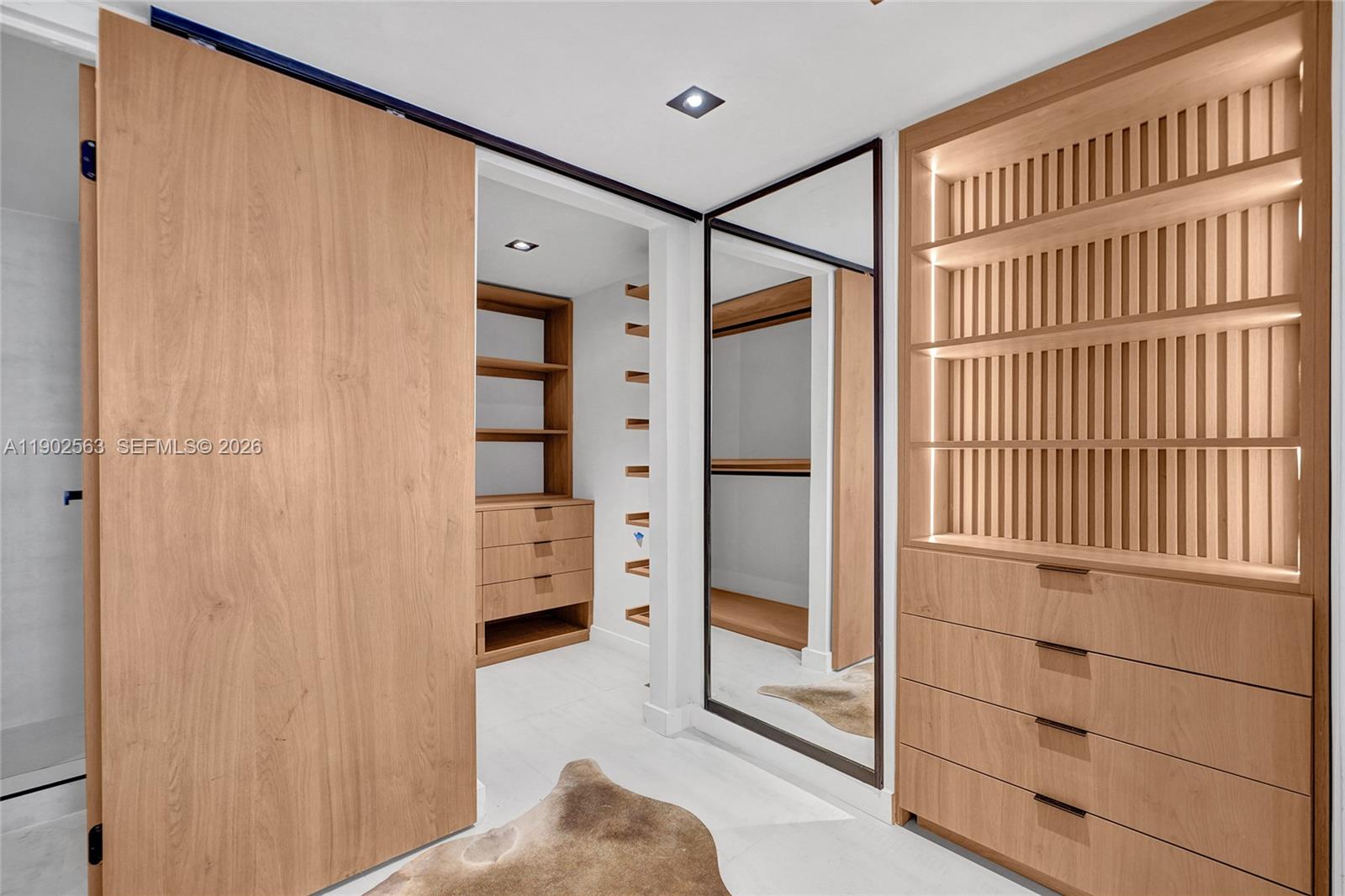 ARLEN HOUSE EAST CONDO - Residential