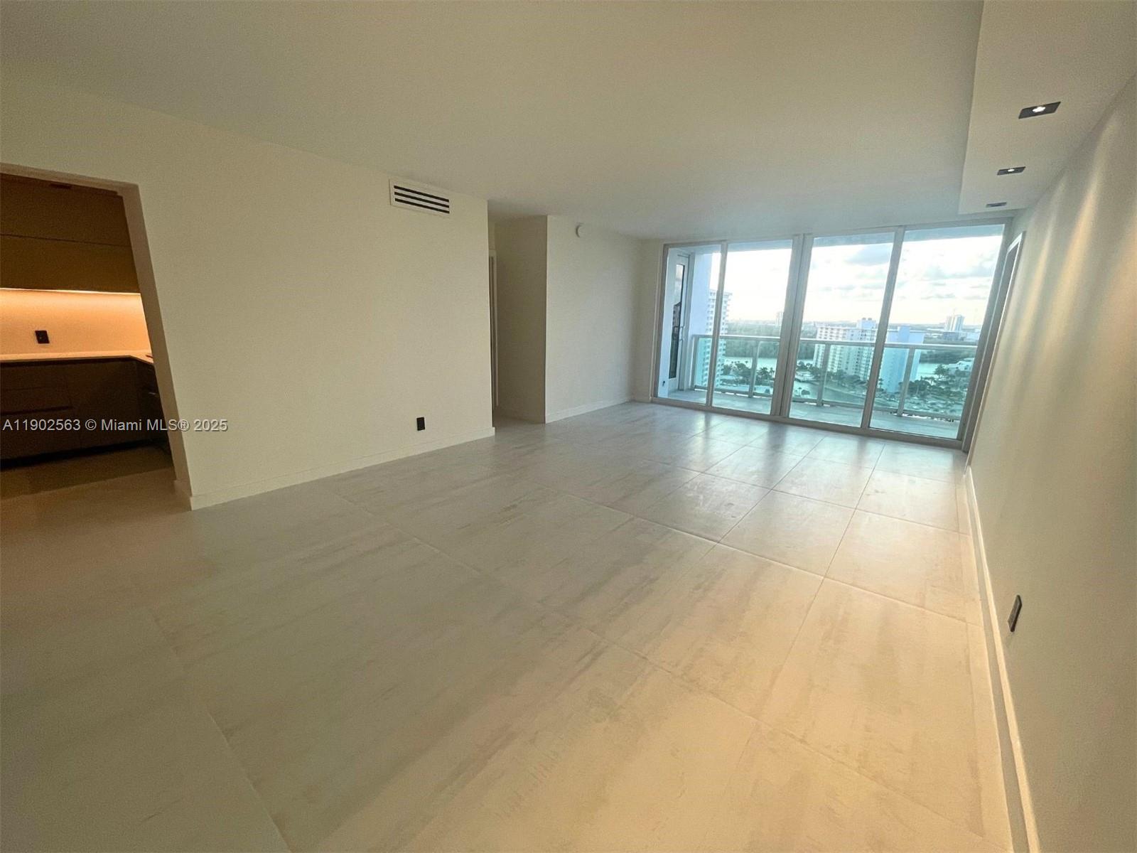 ARLEN HOUSE EAST CONDO - Residential
