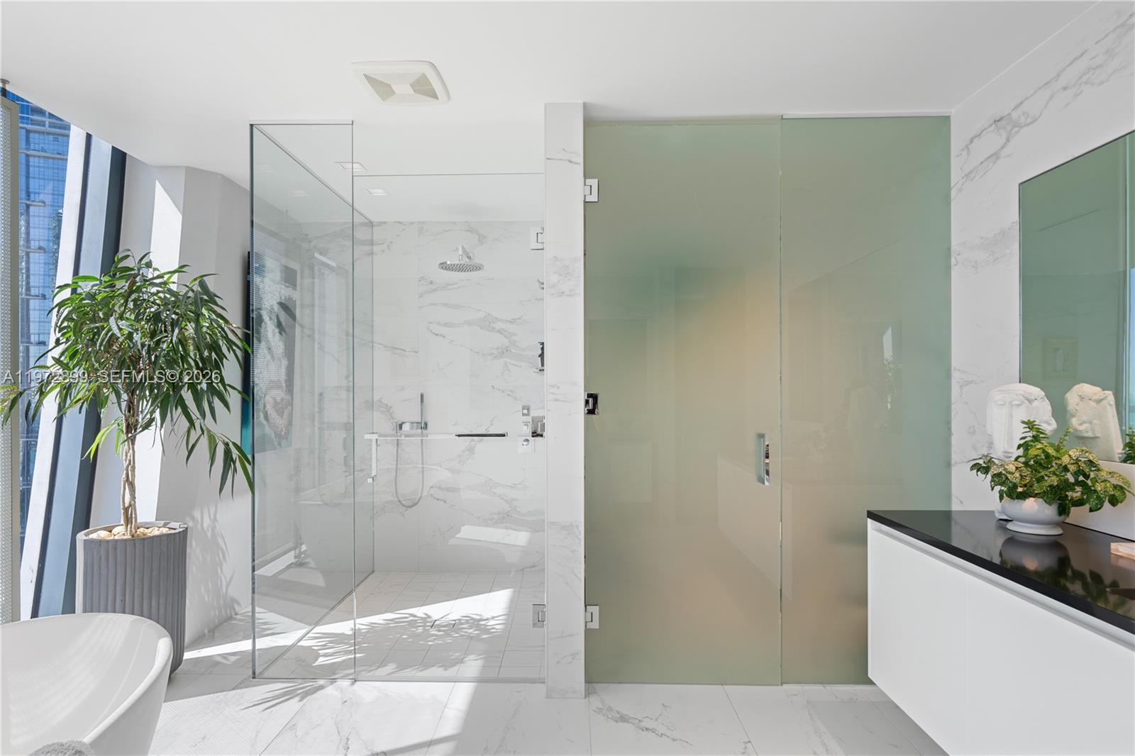 ONE THOUSAND MUSEUM CONDO - Residential