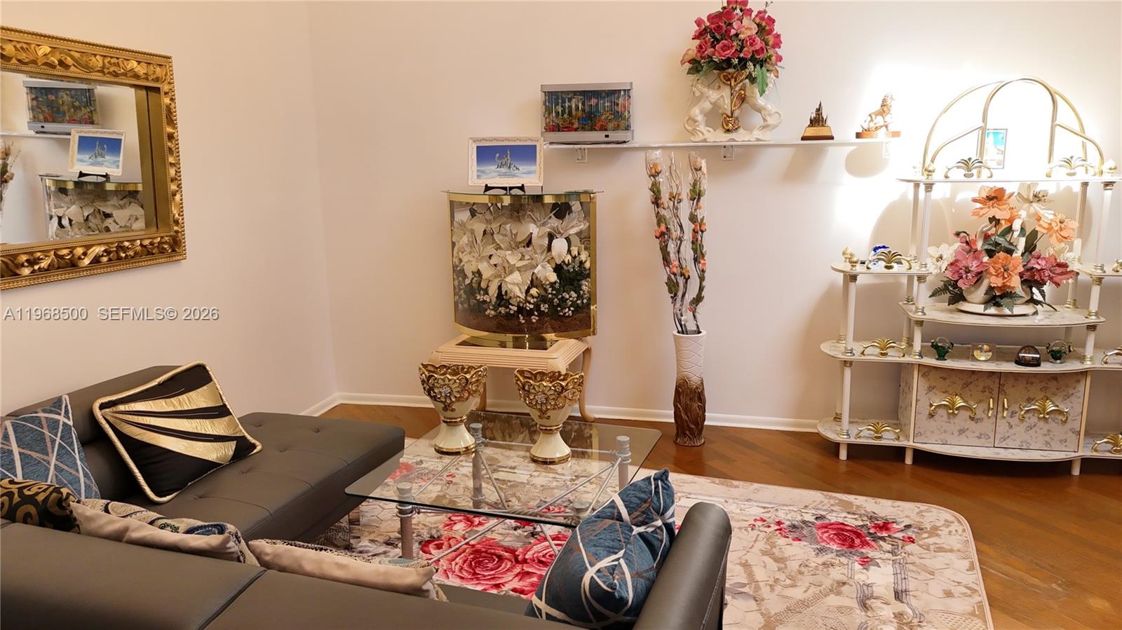 KINGS POINT 4 - Residential