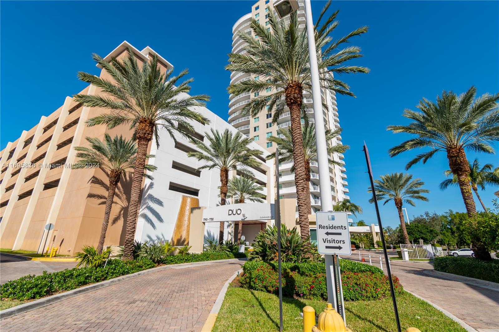 1745 E Hallandale Beach Blvd 2501W, Hallandale Beach, Broward County, Florida - 1 Bedrooms  
2 Bathrooms - 