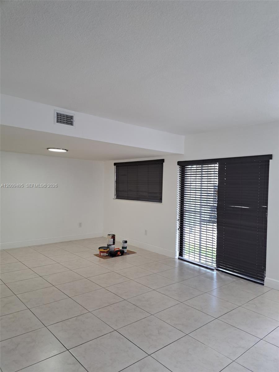 FLORIDA 2000 CONDO - Residential