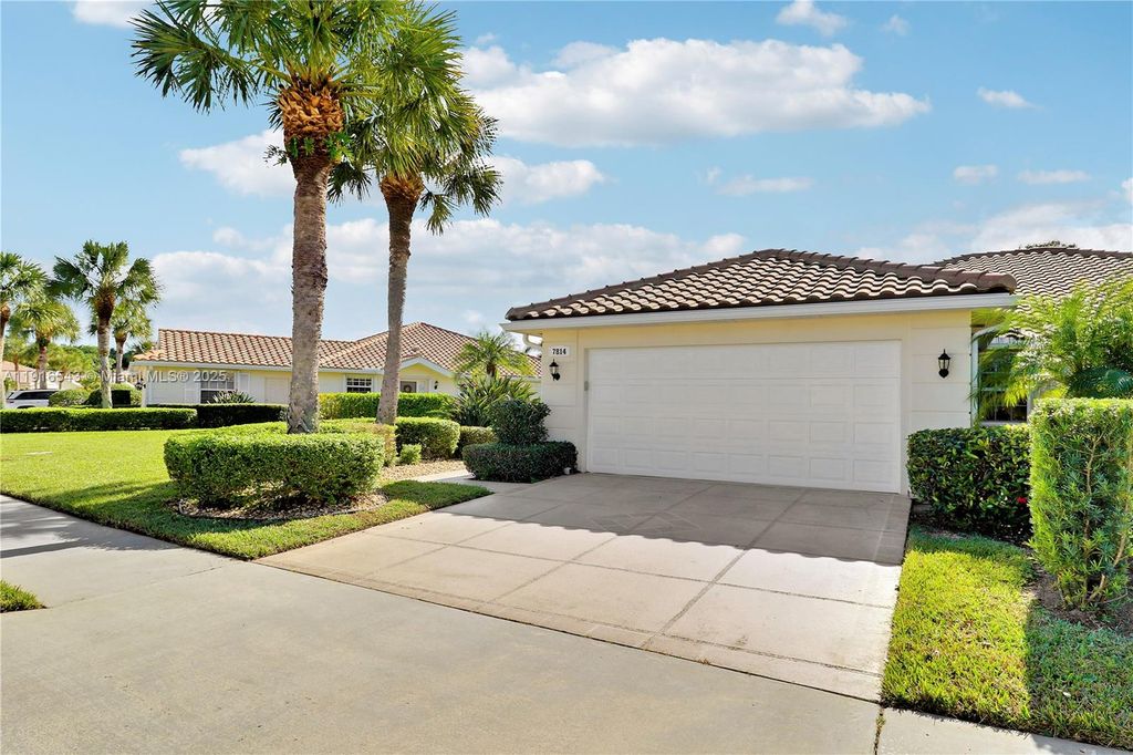 Photo of 7814 SE Spicewood Cir, Hobe Sound, FL 33455 (MLS # A11916543)