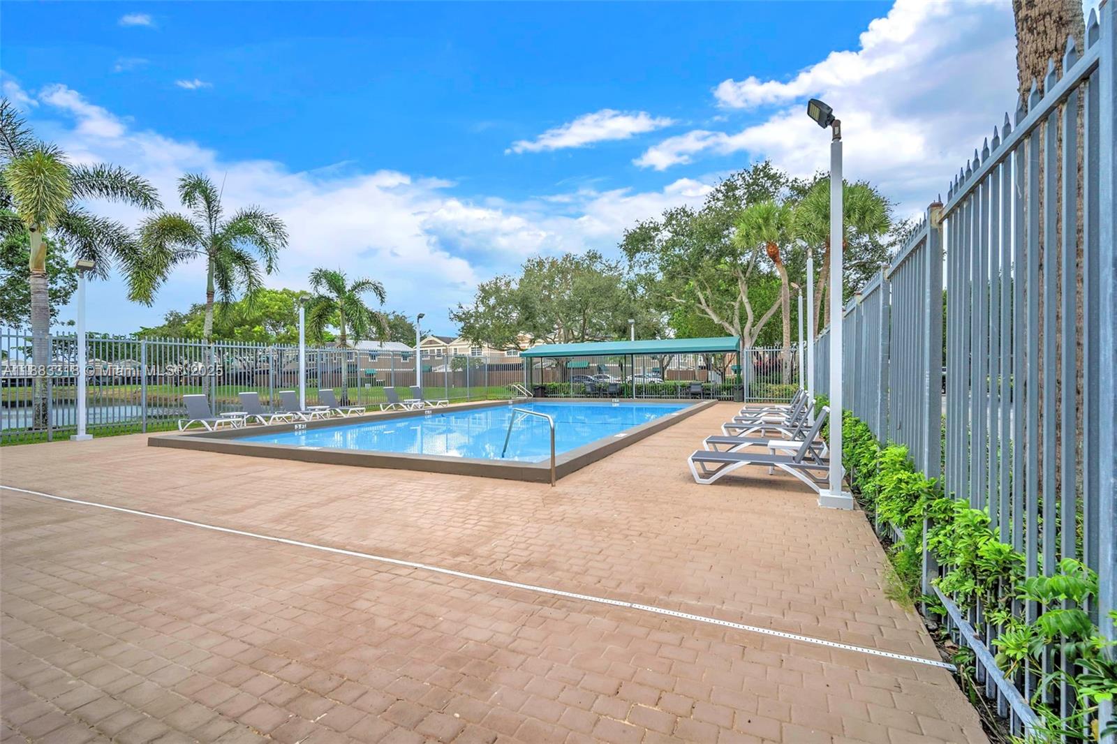 Flamingo Lakes - Residential