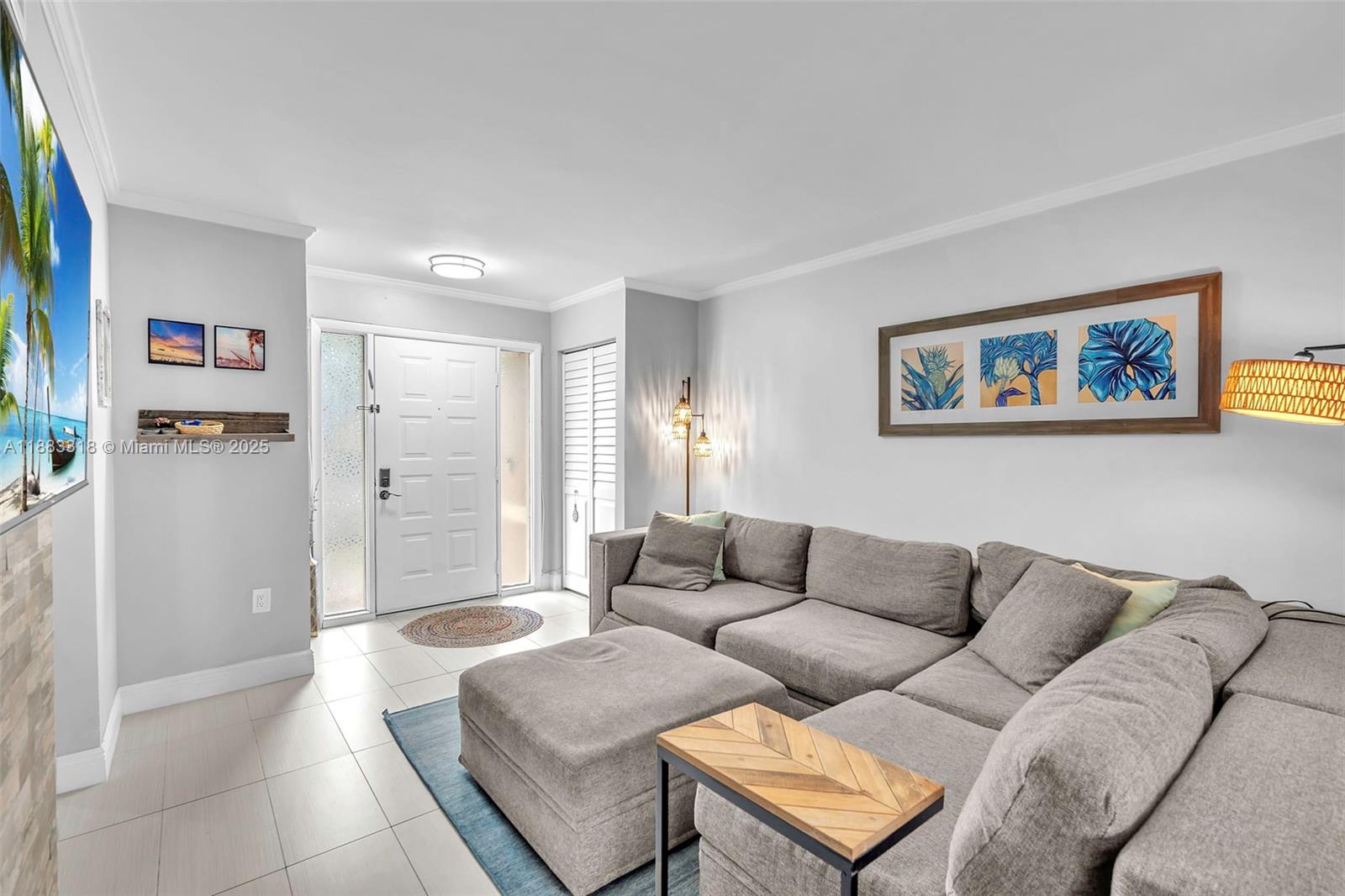 Flamingo Lakes - Residential