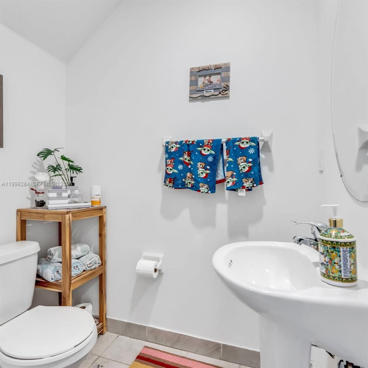 TROPICAL BREEZE TOWNHOUSE - Residential