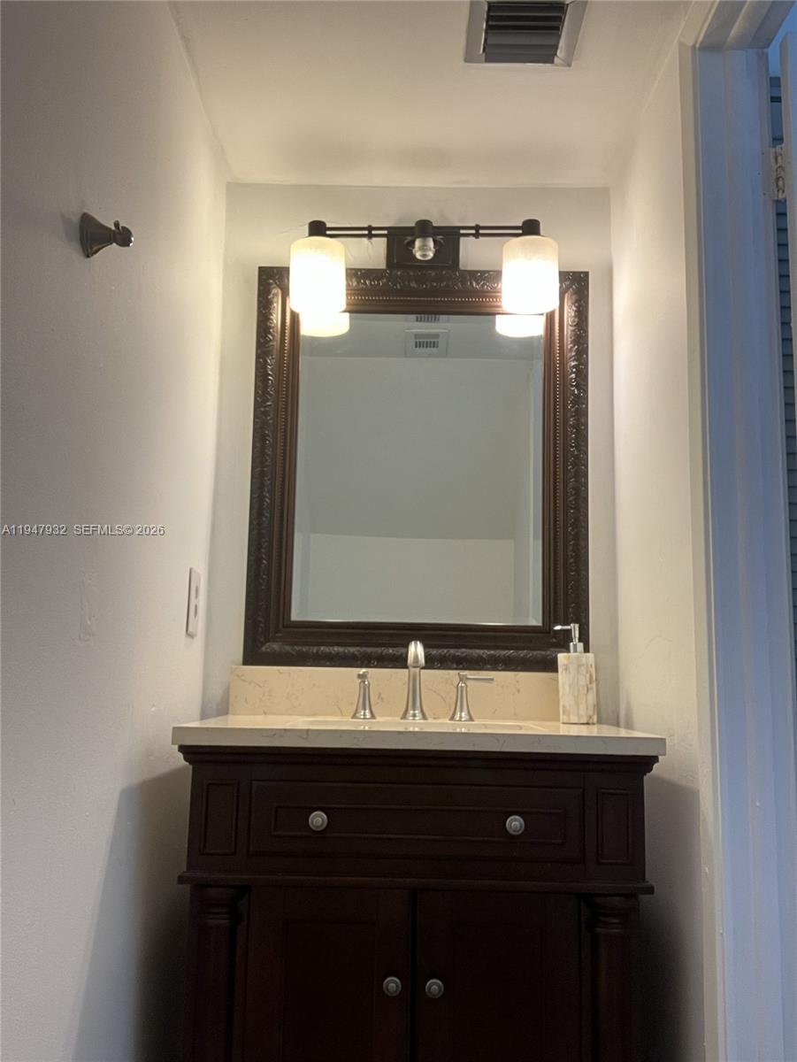 PANACHE SEC 3 - Residential