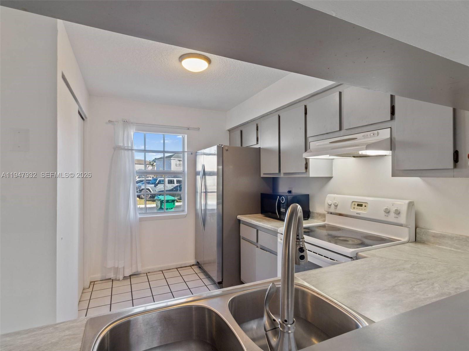 PANACHE SEC 3 - Residential