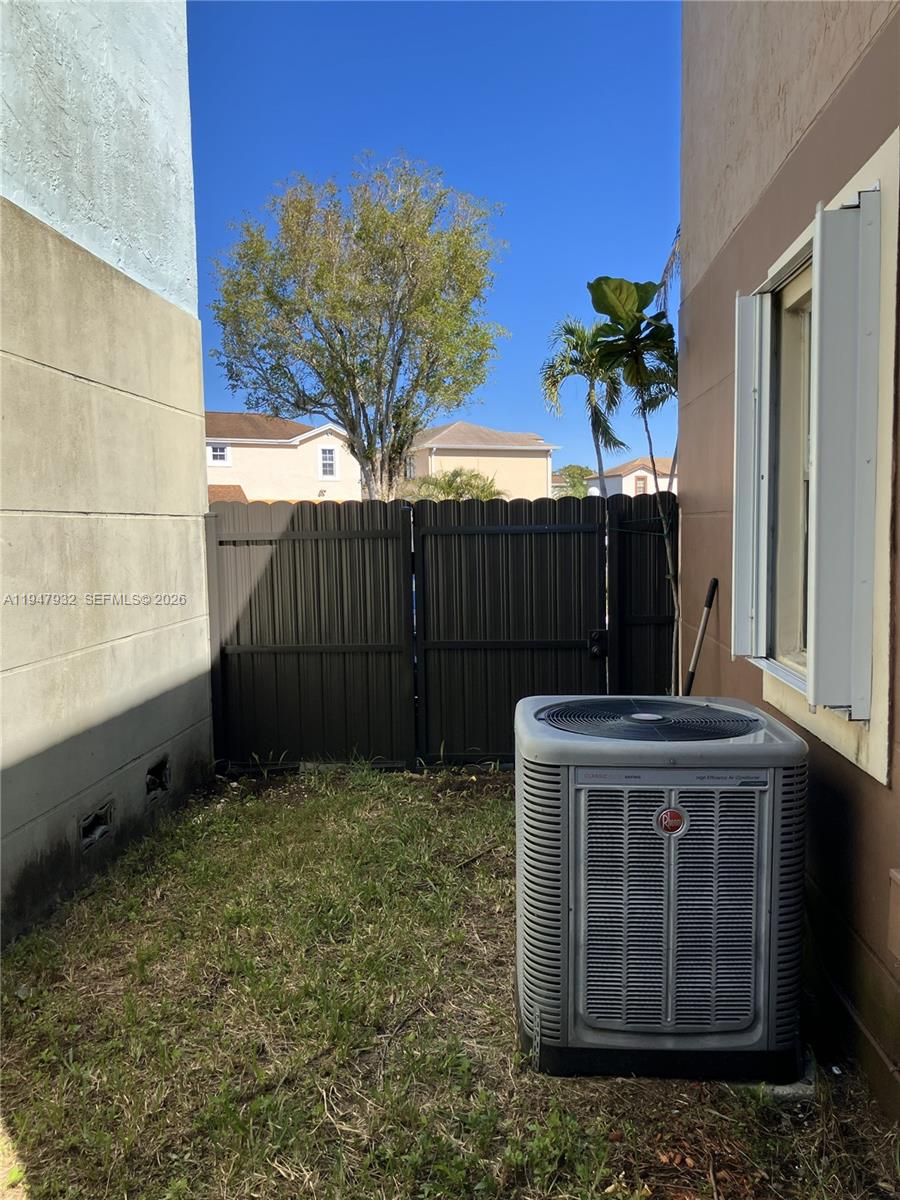 PANACHE SEC 3 - Residential