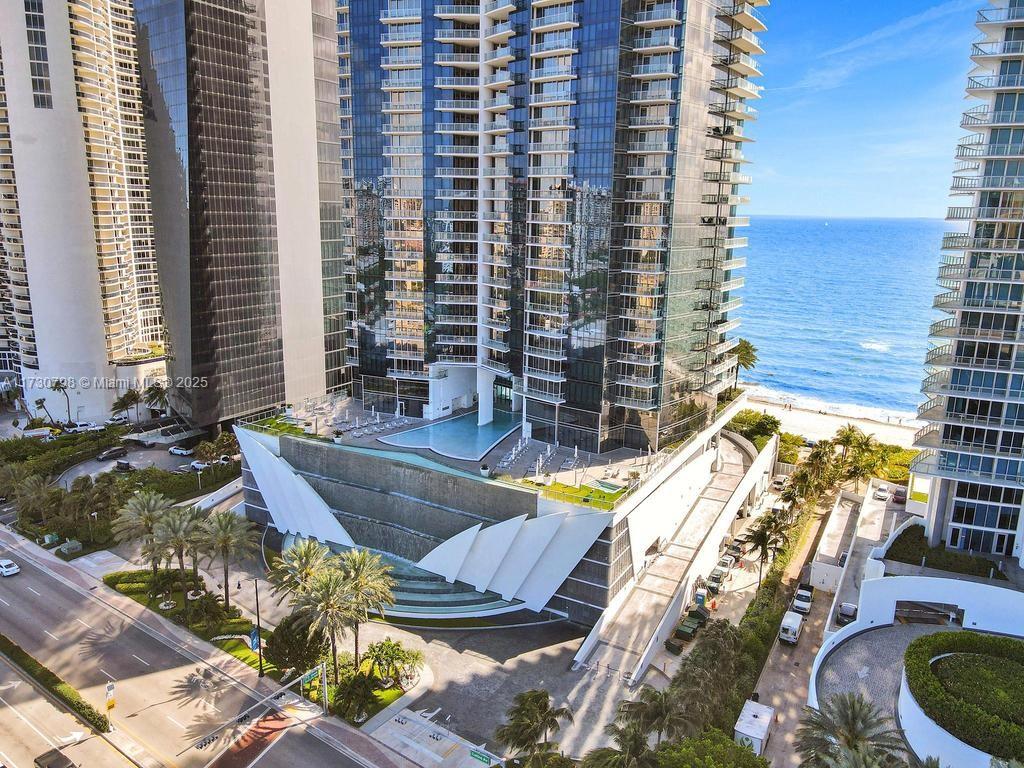 JADE OCEAN CONDO - Residential