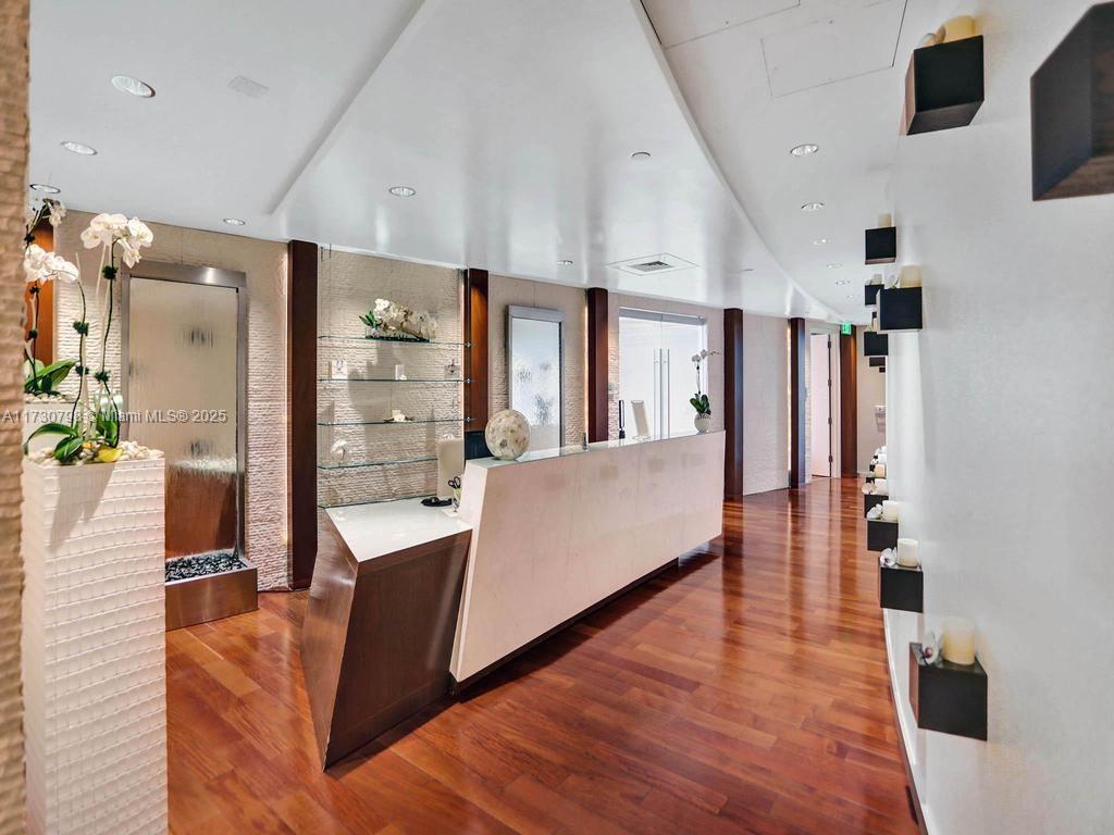 JADE OCEAN CONDO - Residential