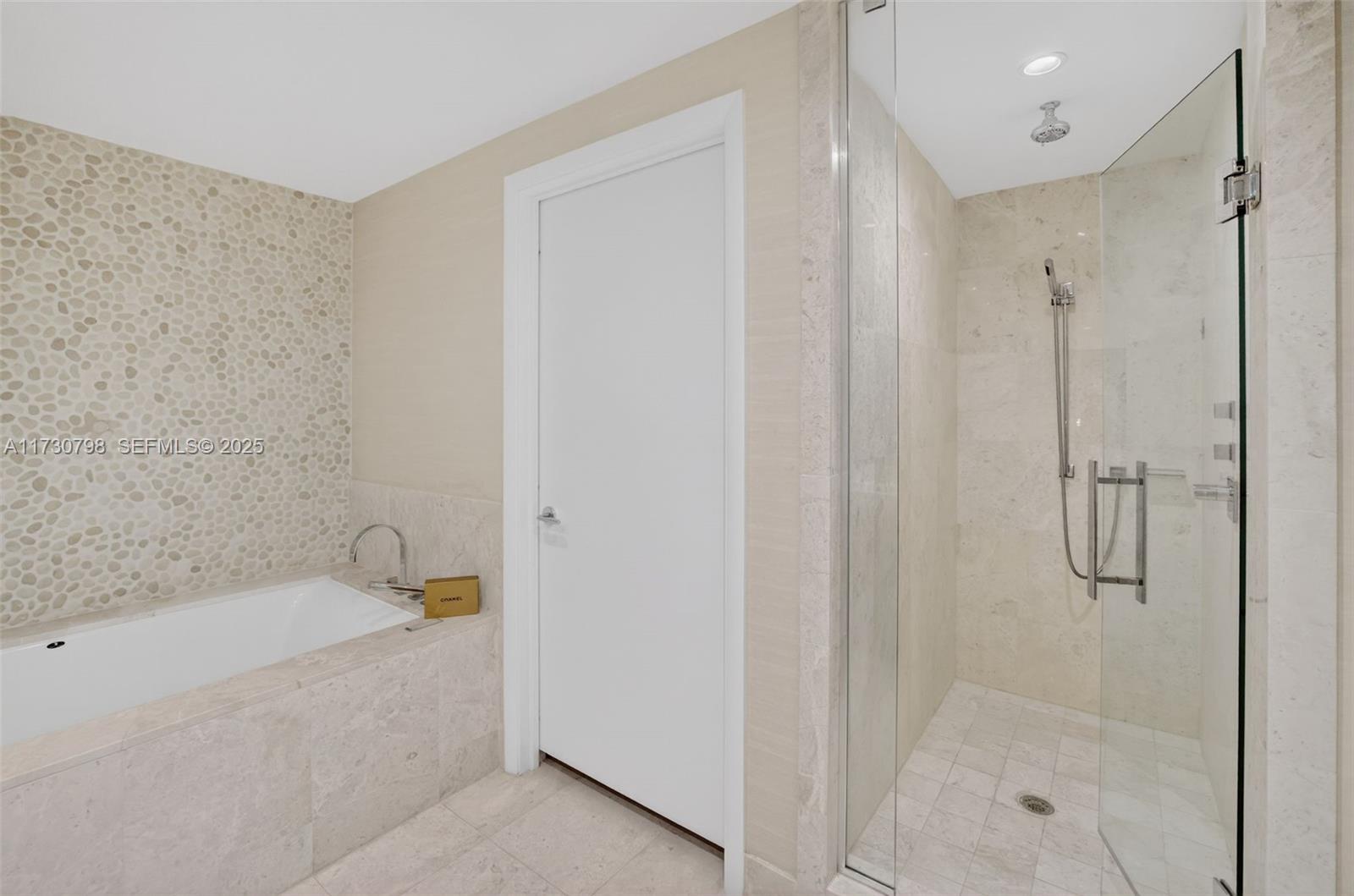 JADE OCEAN CONDO - Residential