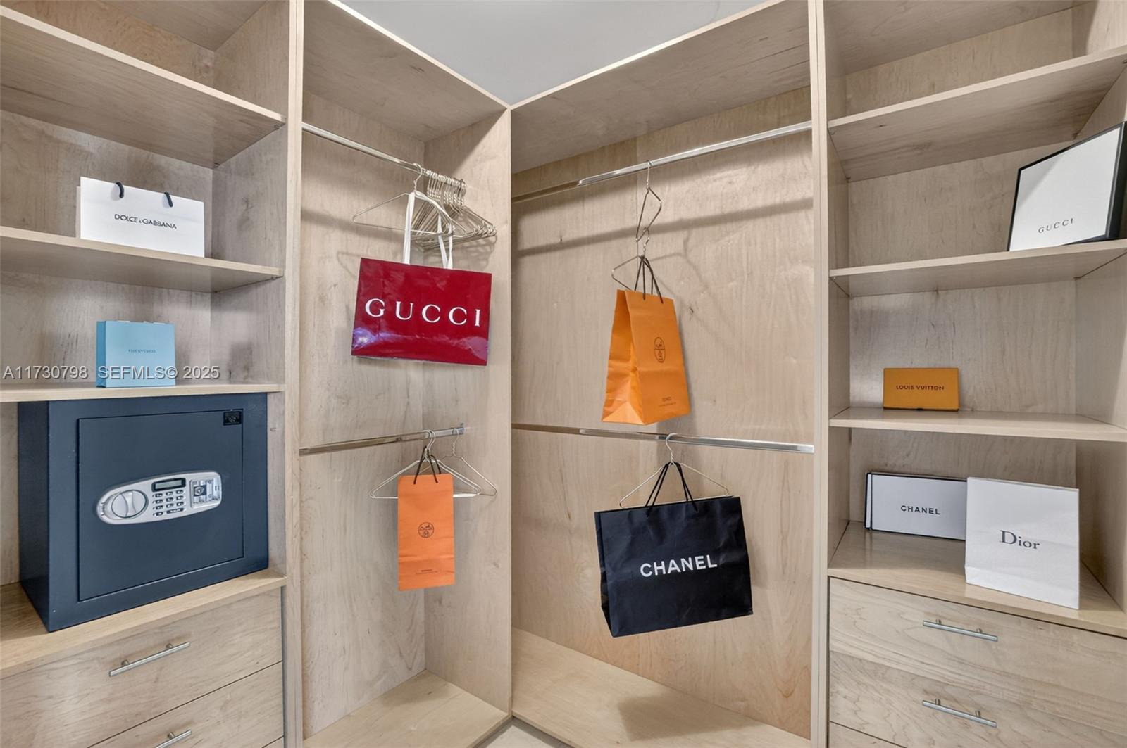 JADE OCEAN CONDO - Residential