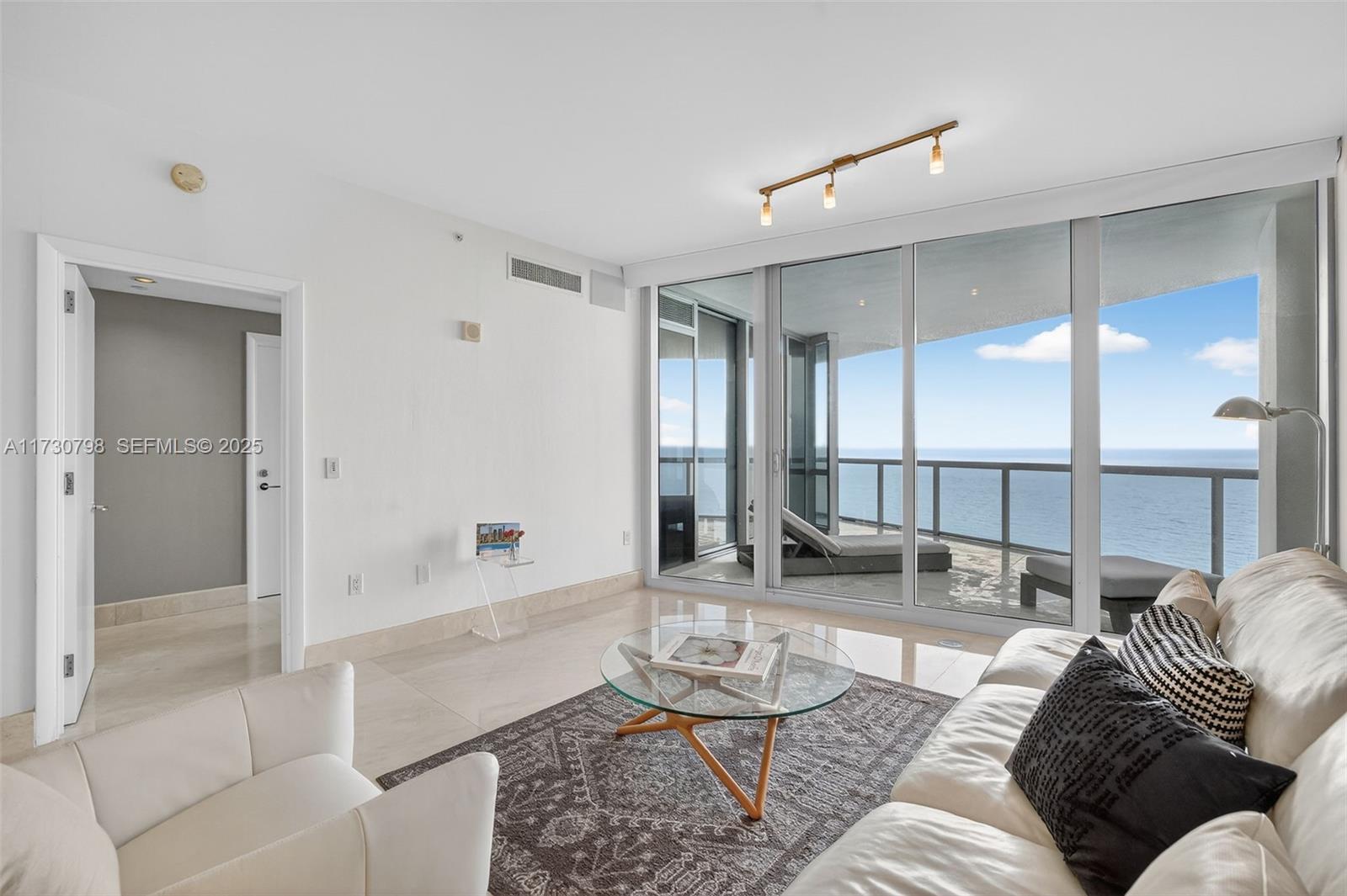 JADE OCEAN CONDO - Residential