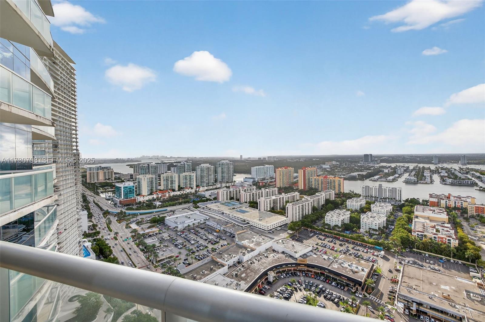 JADE OCEAN CONDO - Residential