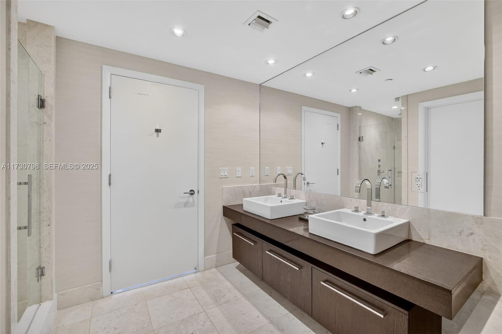 JADE OCEAN CONDO - Residential