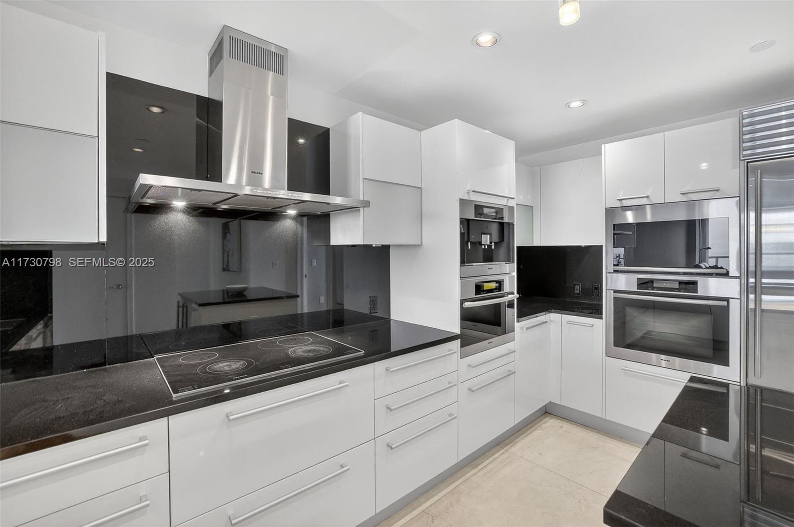 JADE OCEAN CONDO - Residential