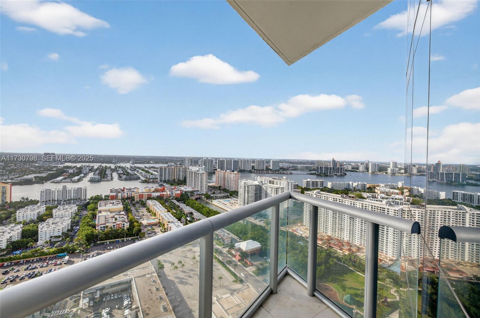 JADE OCEAN CONDO - Residential