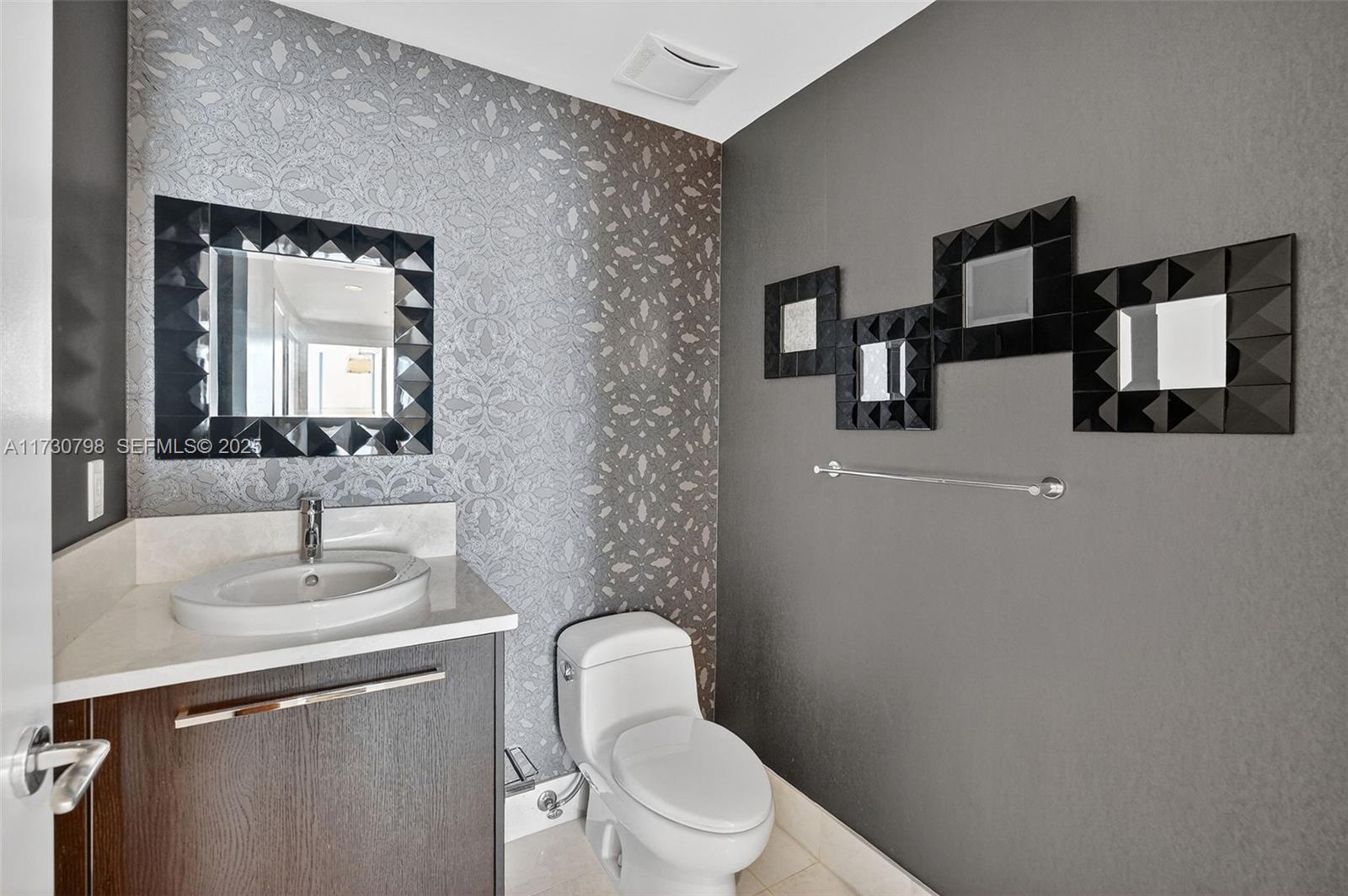 JADE OCEAN CONDO - Residential