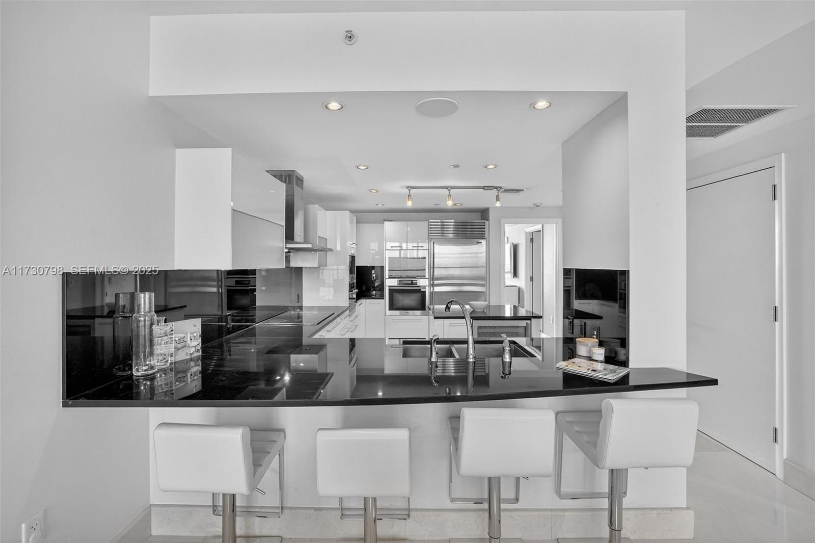 JADE OCEAN CONDO - Residential