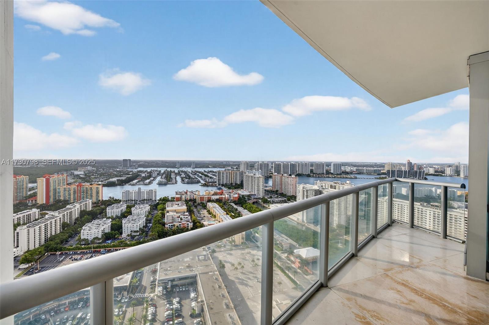 JADE OCEAN CONDO - Residential