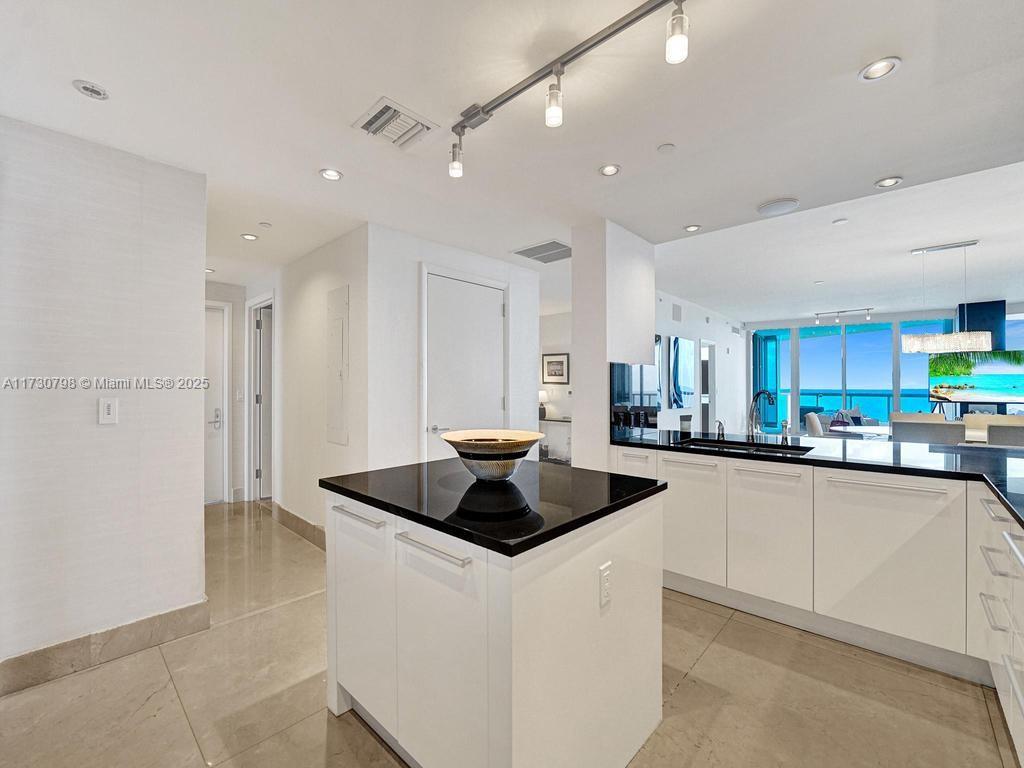 JADE OCEAN CONDO - Residential