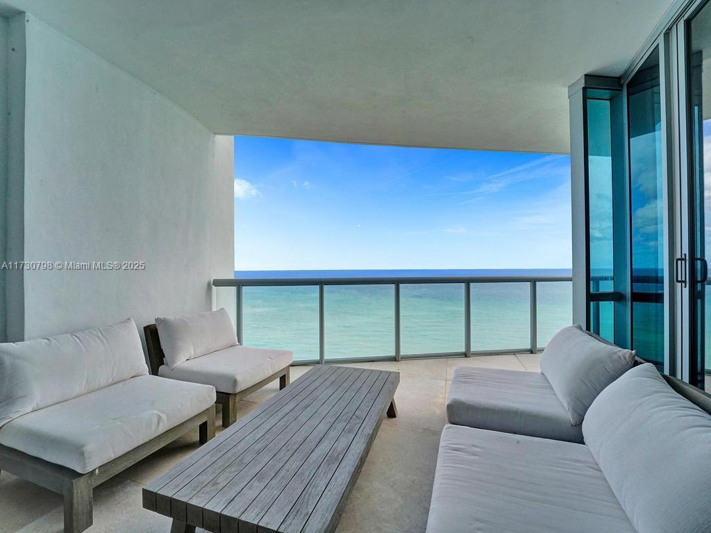 JADE OCEAN CONDO - Residential
