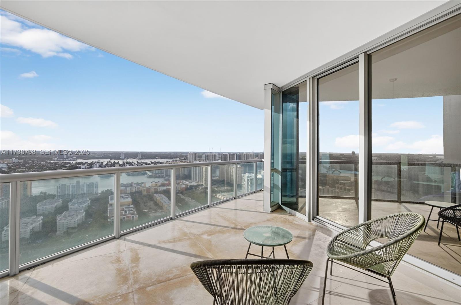 JADE OCEAN CONDO - Residential