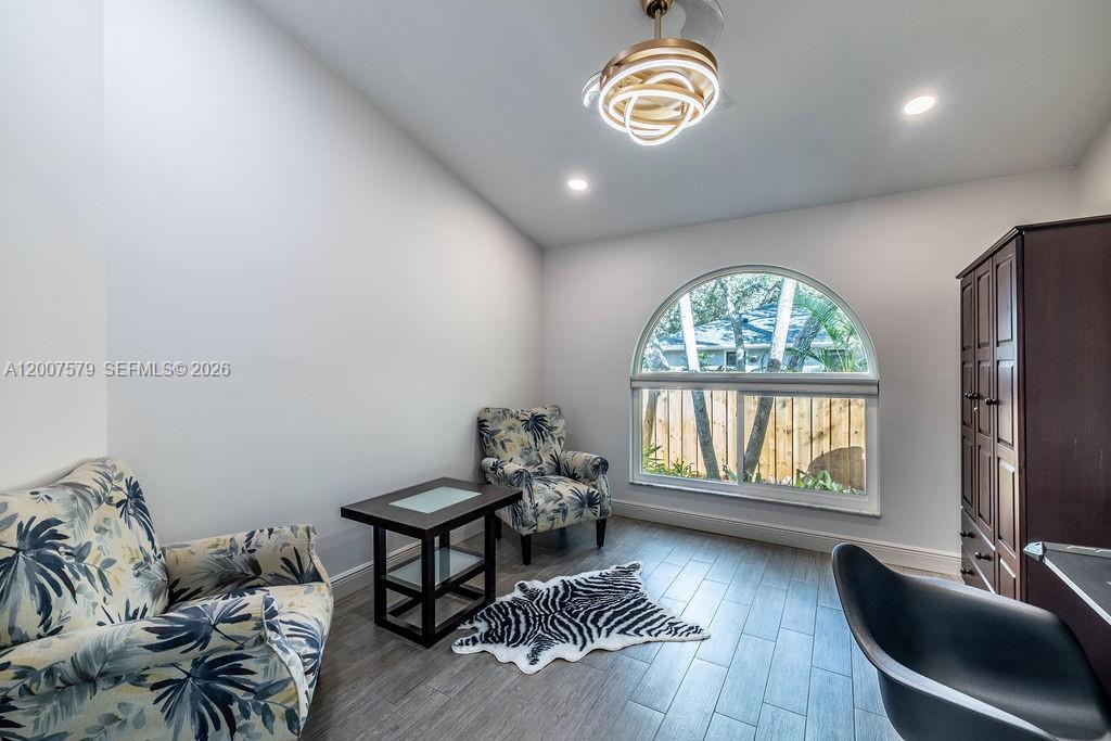 OCEANAIRE HEIGHTS UNIT NO - Residential