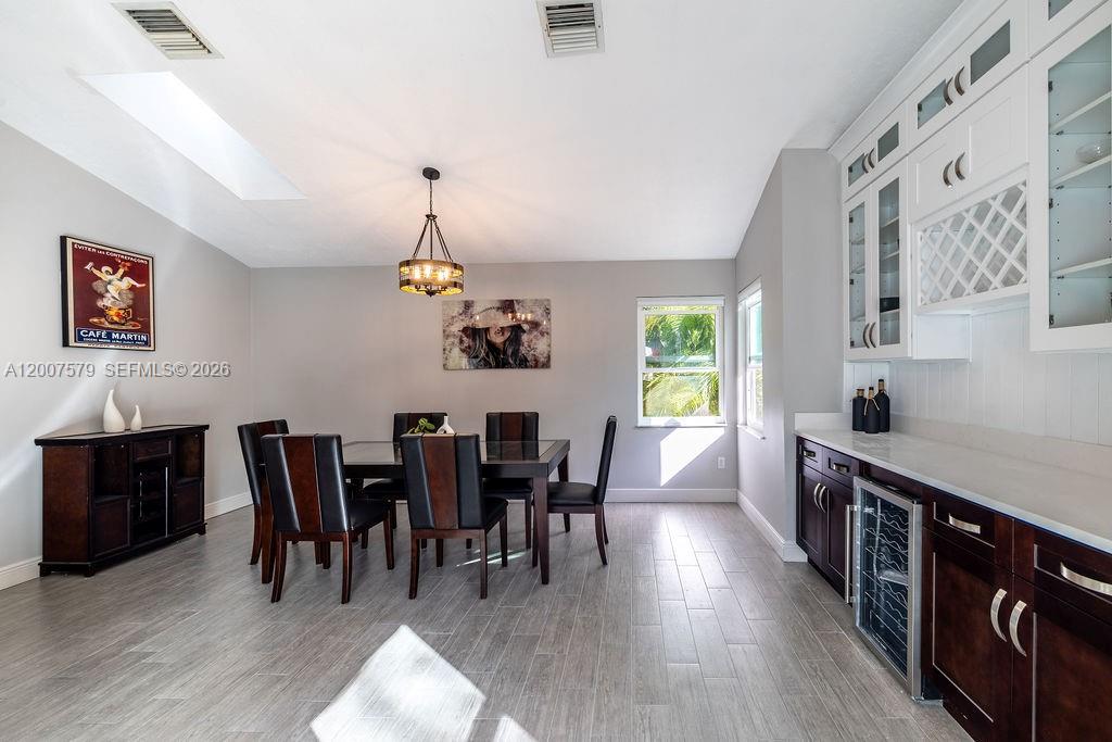 OCEANAIRE HEIGHTS UNIT NO - Residential