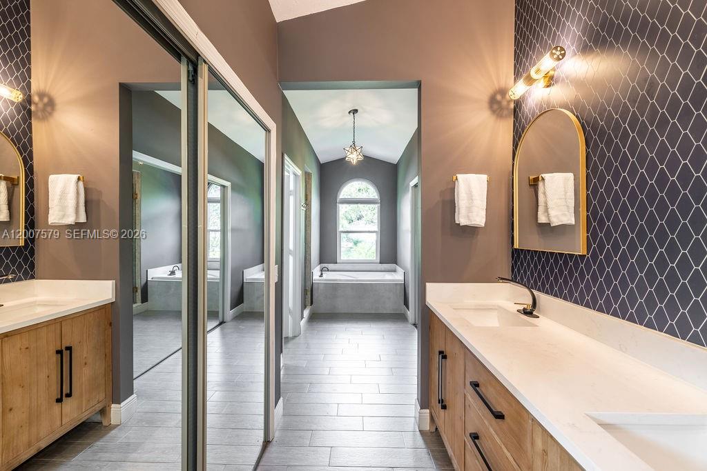 OCEANAIRE HEIGHTS UNIT NO - Residential