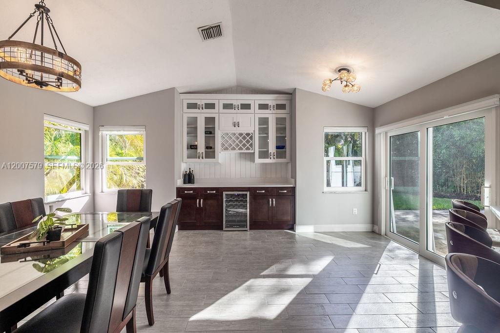 OCEANAIRE HEIGHTS UNIT NO - Residential