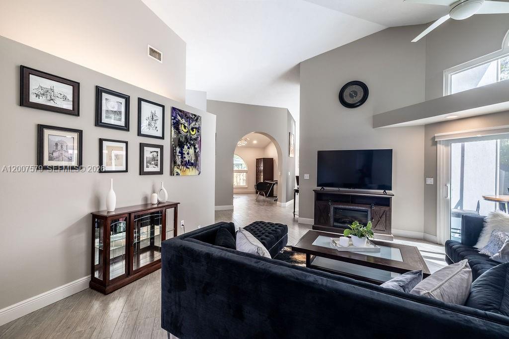 OCEANAIRE HEIGHTS UNIT NO - Residential