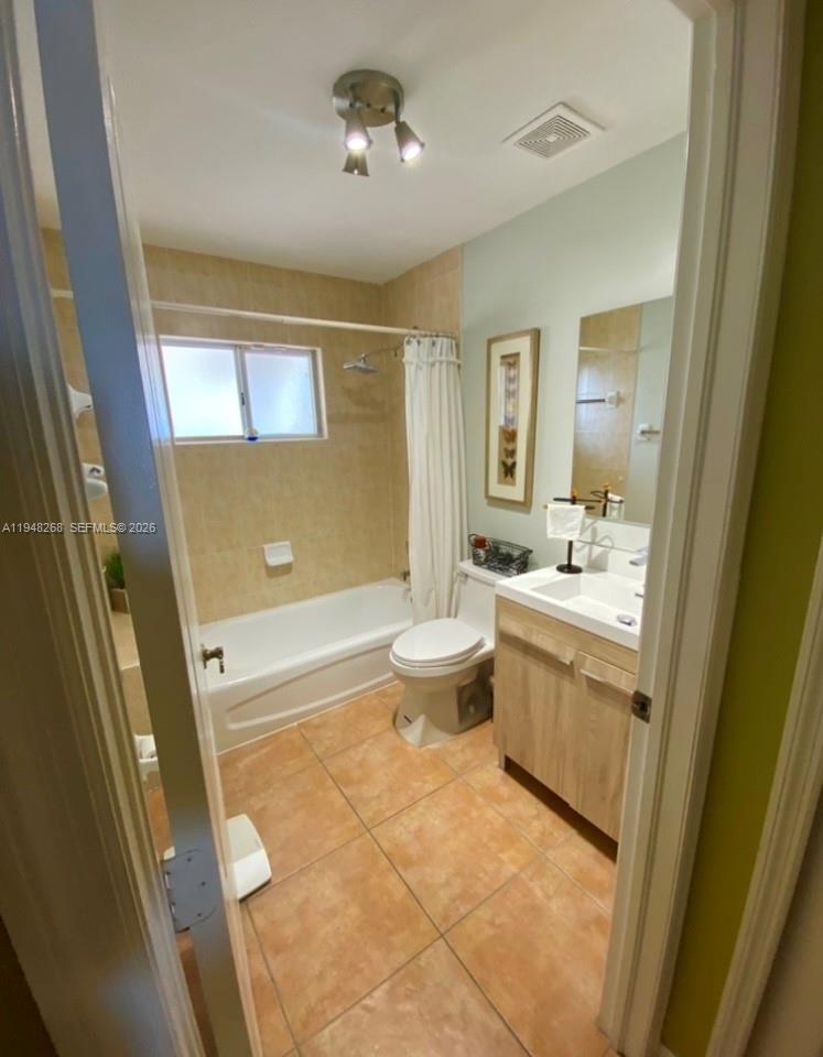 PRINCETONIAN ESTATES - Residential