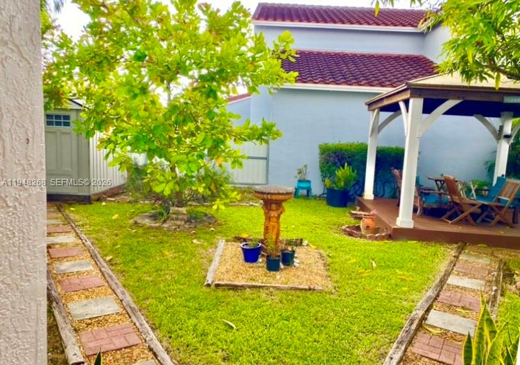 PRINCETONIAN ESTATES - Residential