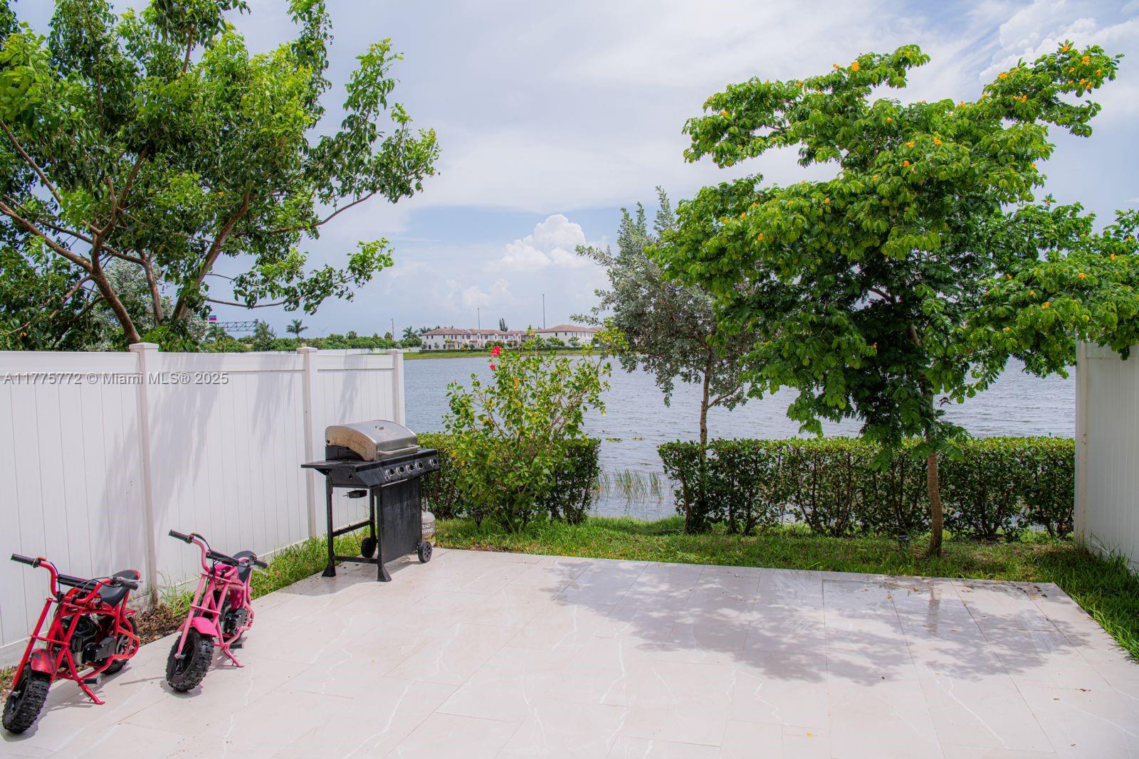 AQUABELLA NORTH - Residential
