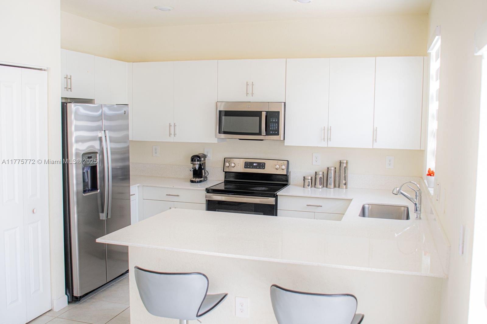 AQUABELLA NORTH - Residential